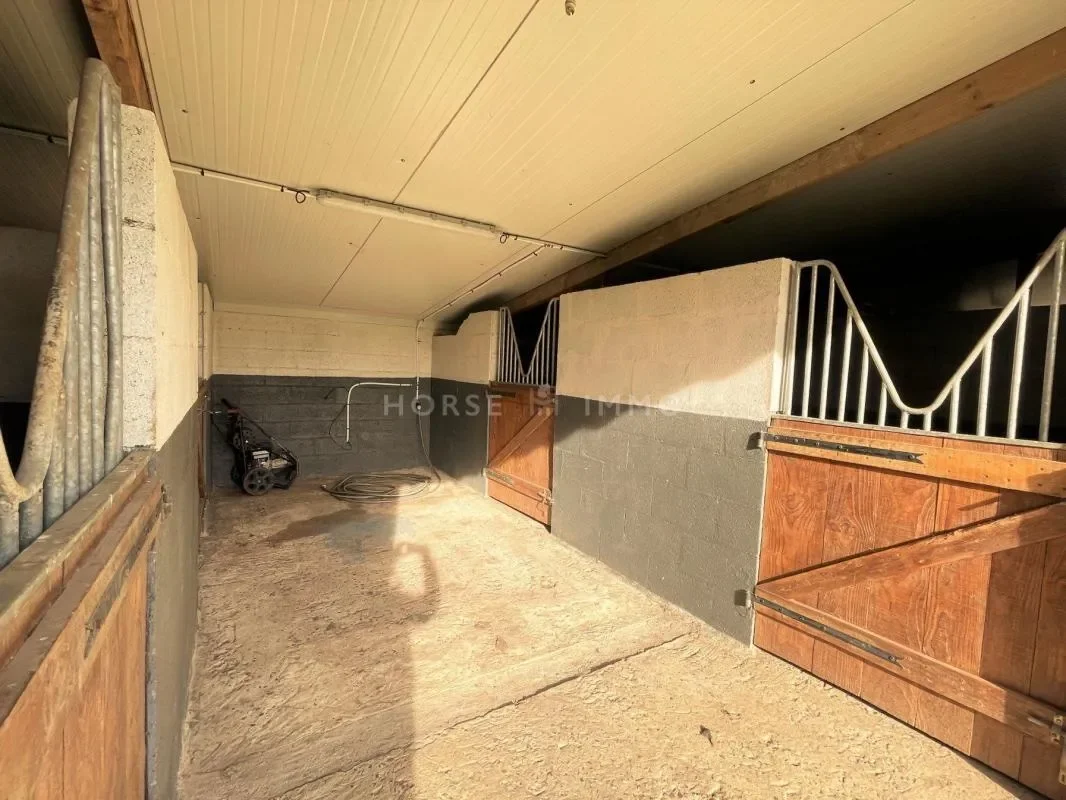 Exterior photo 4