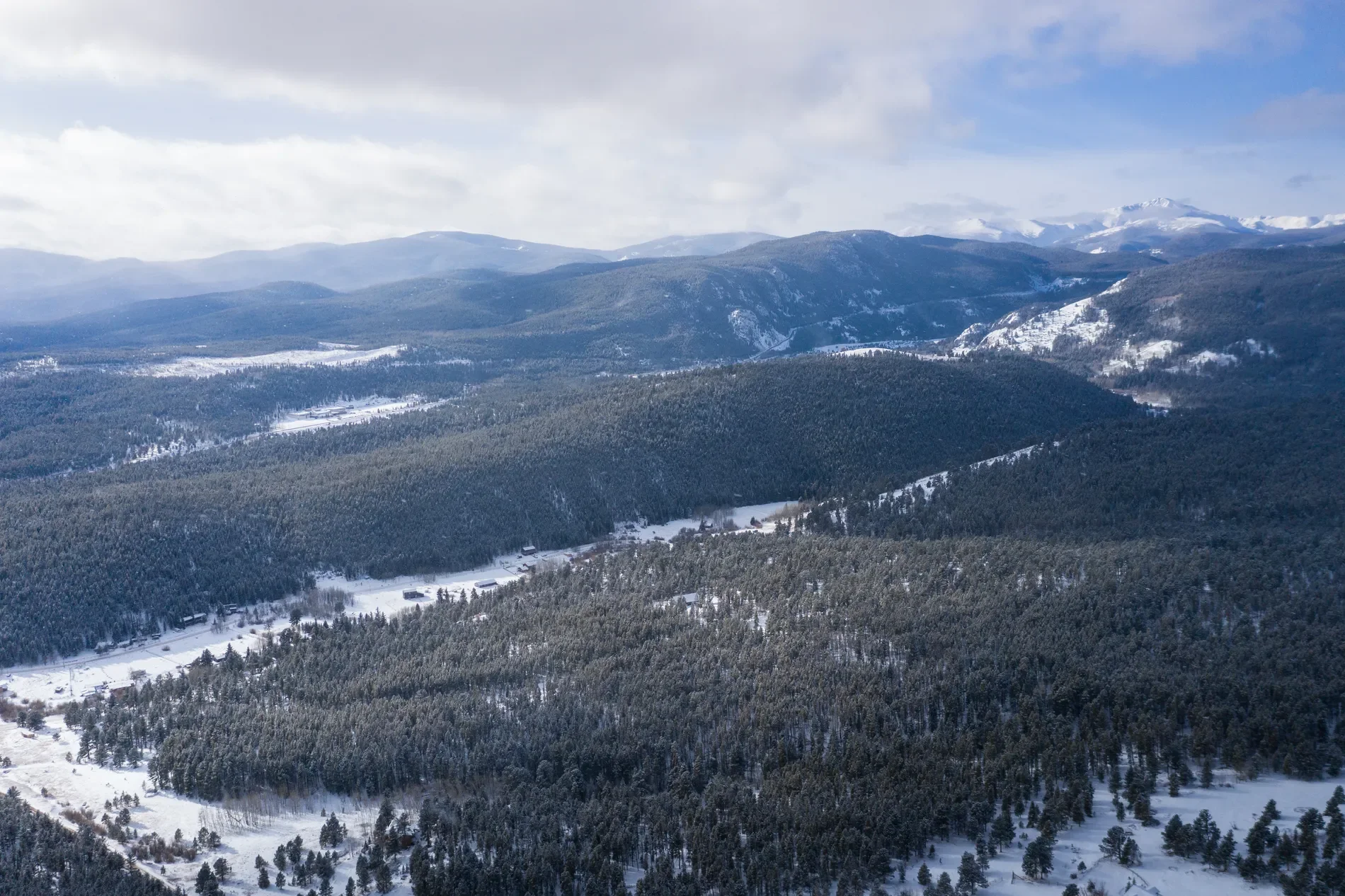 15 Ridge View Road in Nederland Colorado with exquisit uninterrupted views