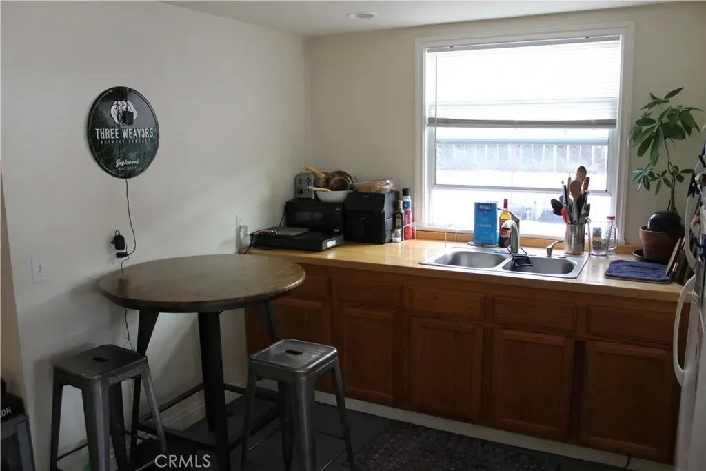 210 N Naomi, Burbank, California, United States. - Photo 15