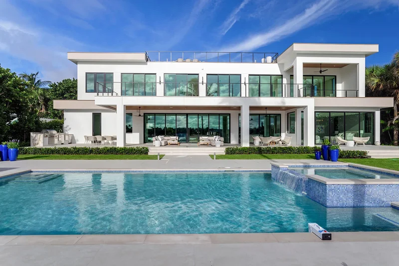 1422 SE Atlantic Drive, Lantana, Florida, United States. - Photo 4