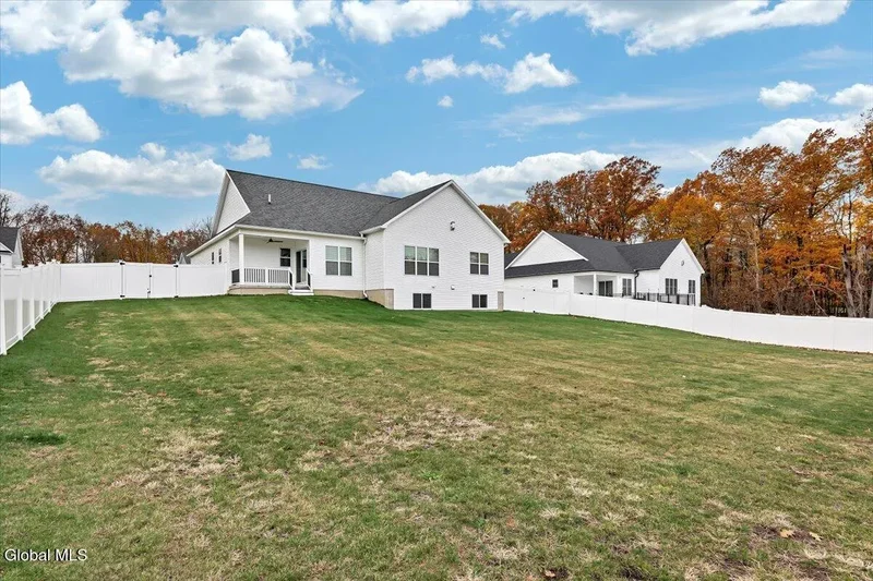 6 Essie Lane, North Greenbush, NY 12180, Troy, New York, United States. - Photo 16