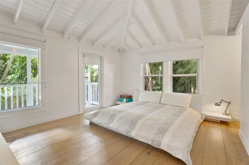 4286 S Douglas Rd, Miami, Florida, United States. - Photo 33