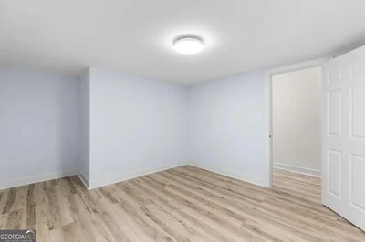 Thumbnail 33