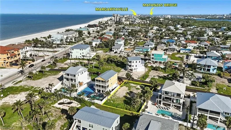 130 Mid Island DR, Fort Myers Beach, Florida, United States. - Photo 4