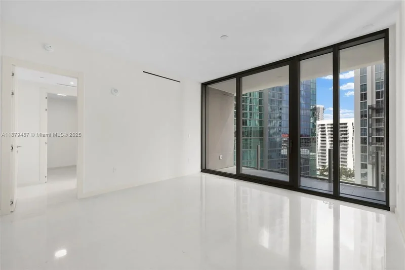 300 Biscayne Blvd Way, #2409, Miami, FL, 33131, USA, Miami, Florida, United States. - Photo 39