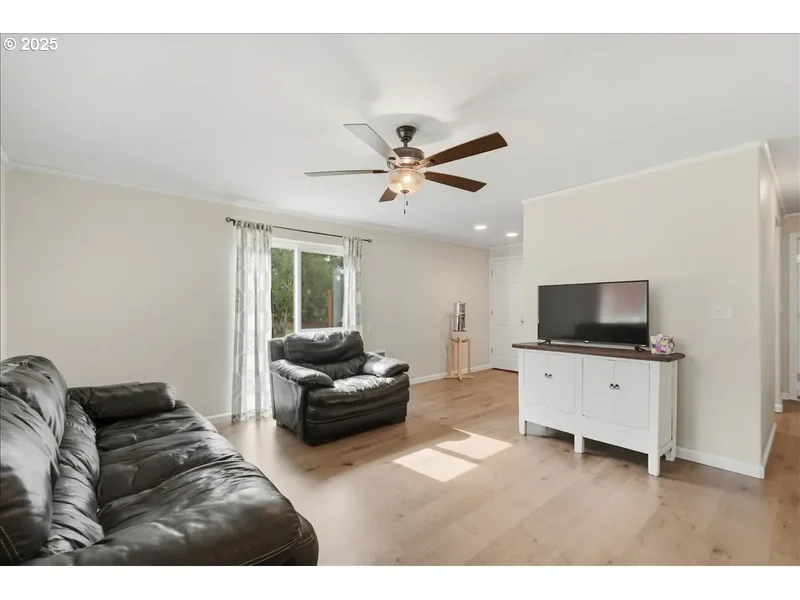 24415 NE 219TH ST, Battle Ground, WA 98604, Battle Ground, Washington, United States. - Photo 19