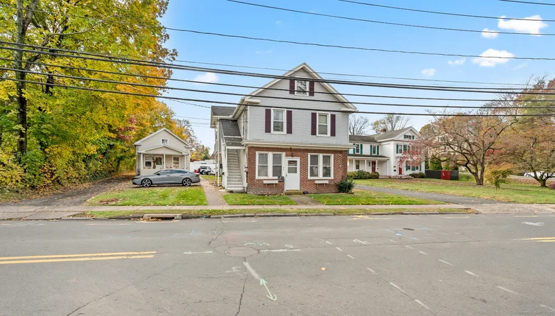 92 Berlin Avenue, Southington, Connecticut, United States. - Photo 4