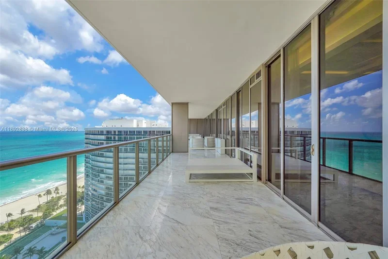 9701 Collins Ave, Bal Harbour, Florida, United States. - Photo 10