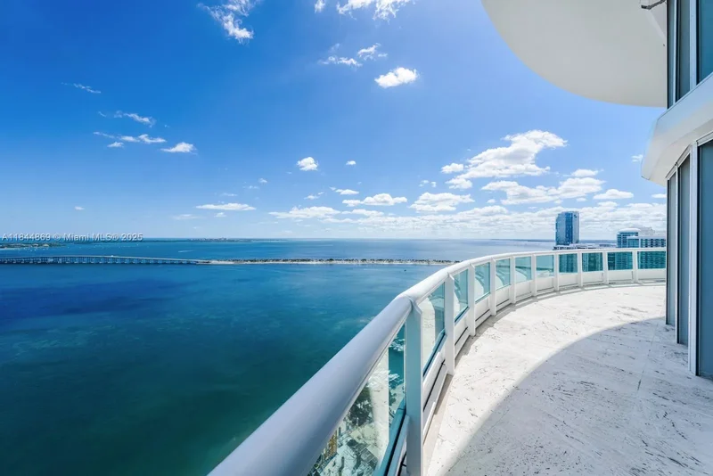 1643 Brickell Ave 3702, Miami, Florida, United States. - Photo 2