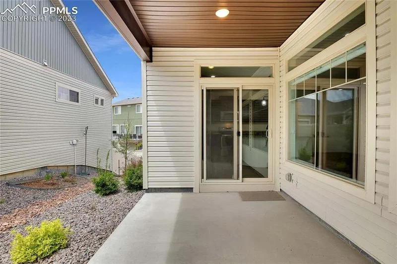 6676 Golden Briar Lane, Colorado Springs, CO 80927, Colorado Springs, Colorado, United States. - Photo 9