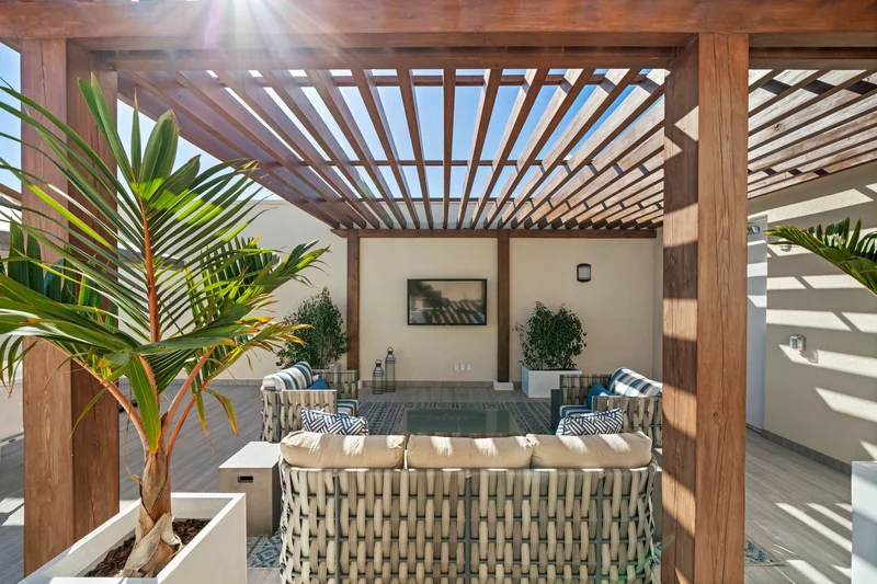 Paradise Island Penthouse at Thirty-Six!