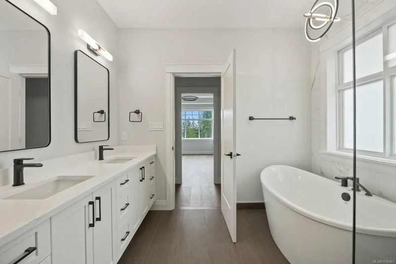 1601 Crown Isle Blvd, Courtenay, British Columbia, Canada. - Photo 2