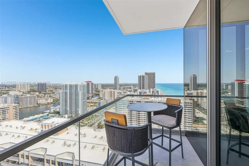 2000 S Ocean Dr 28A, Hallandale Beach, Florida, United States. - Photo 38