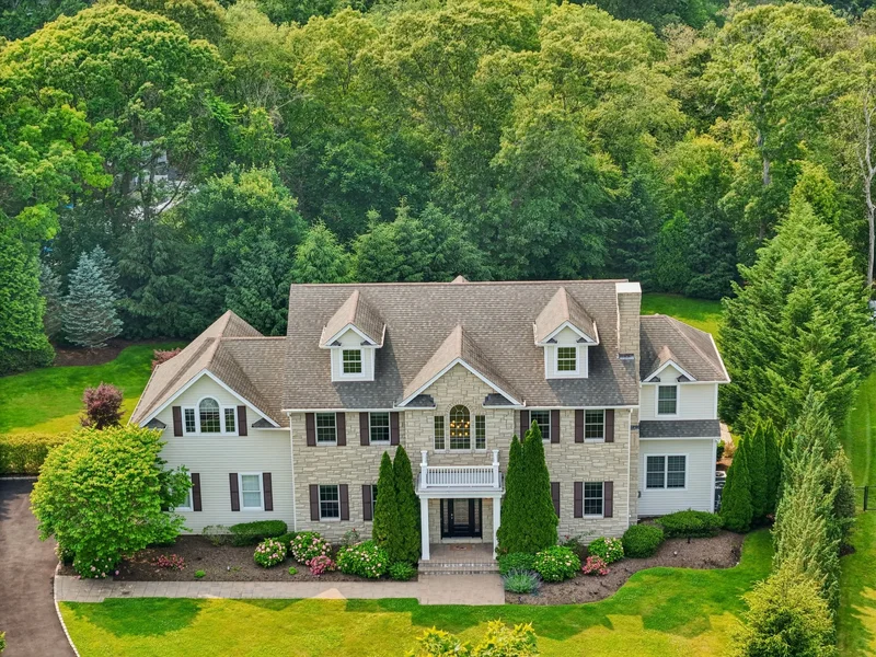 4 Celestial Court, Saint James, NY 11780, Saint James, New York, United States. - Photo 33