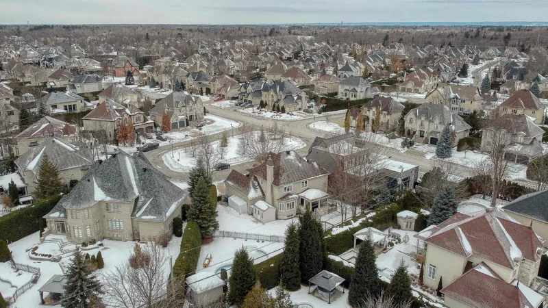 4 Rue de Rochefort, Blainville, Quebec, Canada. - Photo 19