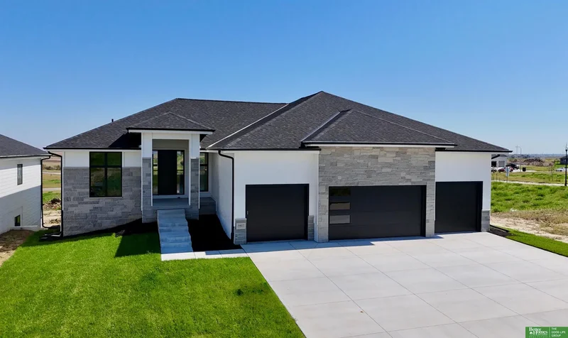 5807 N 197th Street, Elkhorn, NE 68022, Bennington, Nebraska, United States. - Photo 5