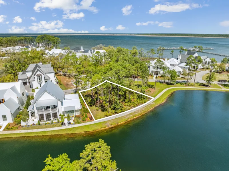 Lakefront Homesite In Secluded Gated Community With Bay Access