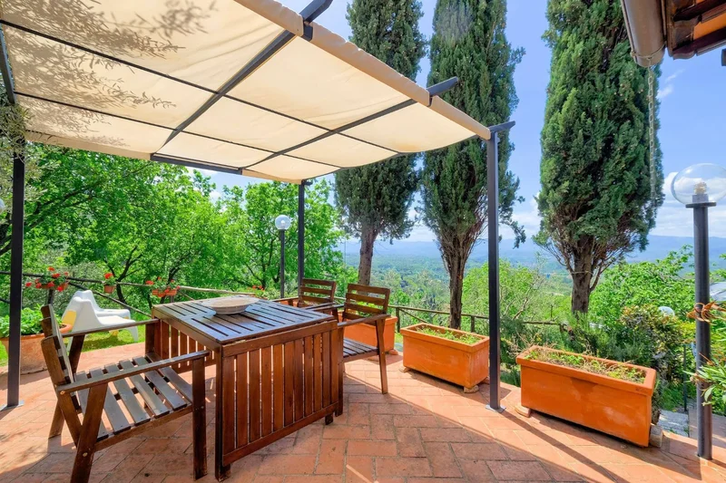 Reggello, Tuscany, Italy. - Photo 11