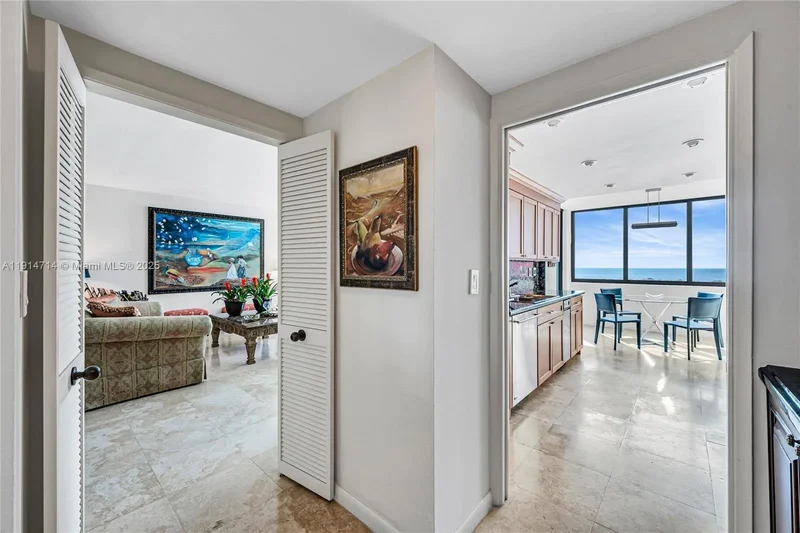 1581 Brickell Ave 1204, Miami, Florida, United States. - Photo 4