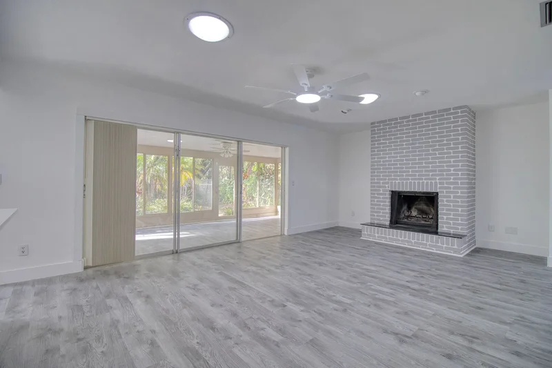 15715 Almondwood Dr, Tampa, FL 33613, Tampa, Florida, United States. - Photo 24