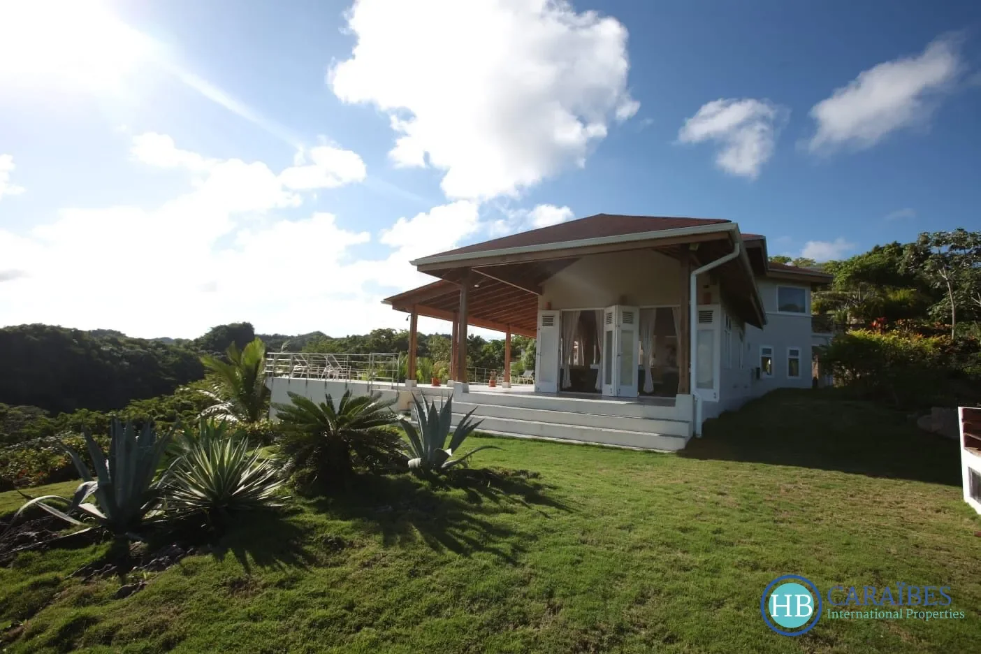 Exterior photo 7