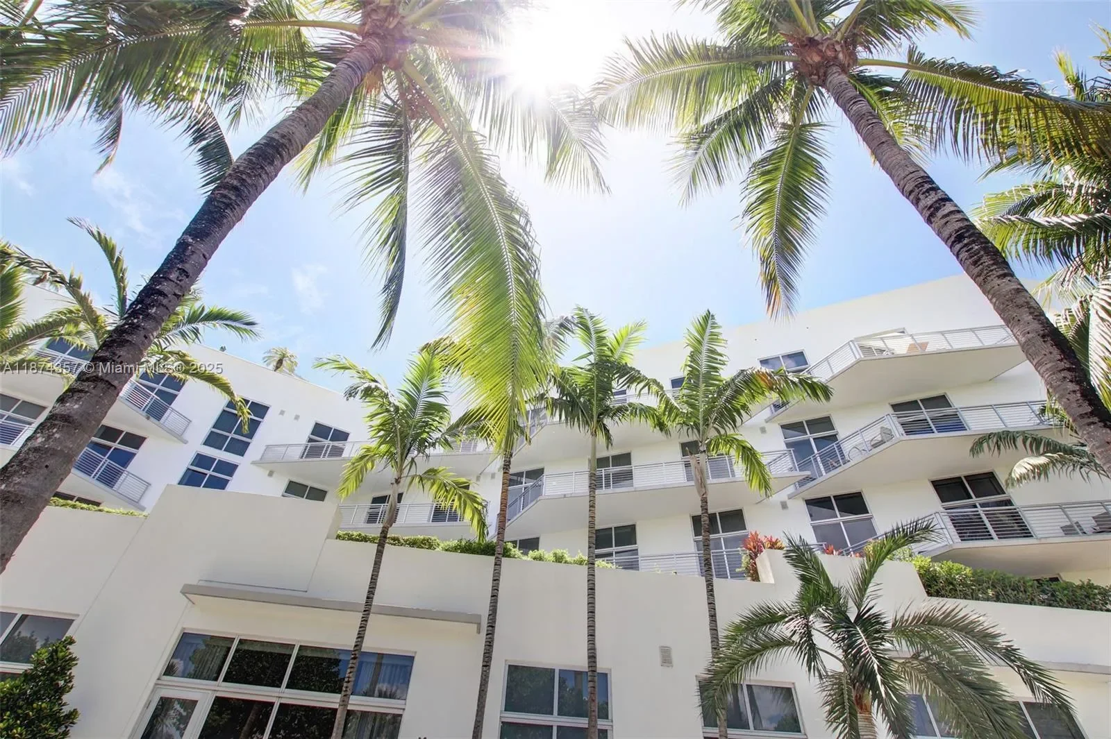2001 Meridian Av 509, Miami Beach, Florida, United States. - Photo 40