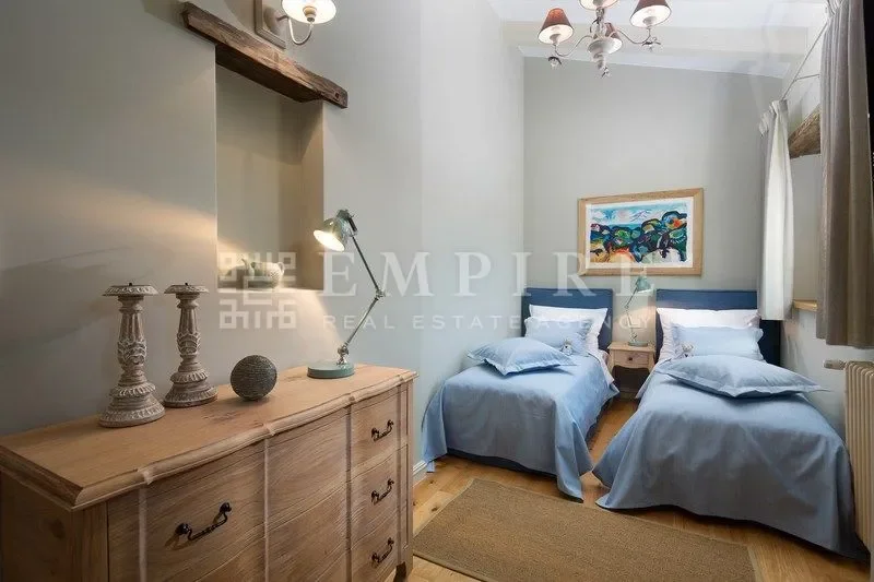 Gallery photo 3