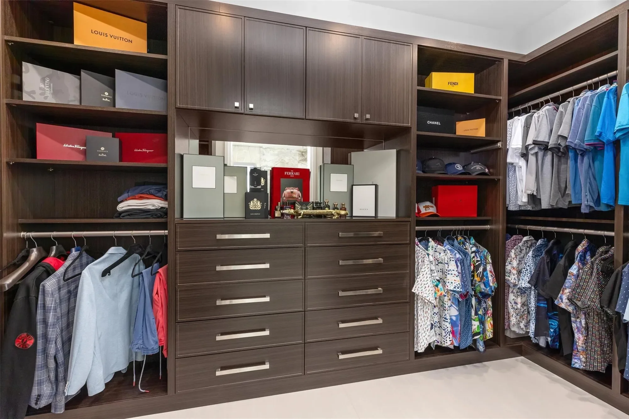 2520 Del Lago Dr, Fort Lauderdale, Florida, United States. - Photo 2