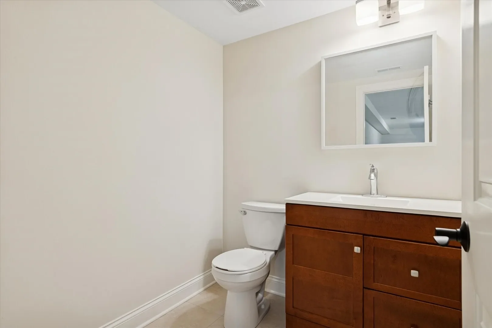 355 W FIRST Avenue, Elmhurst, Illinois, United States. - Photo 7