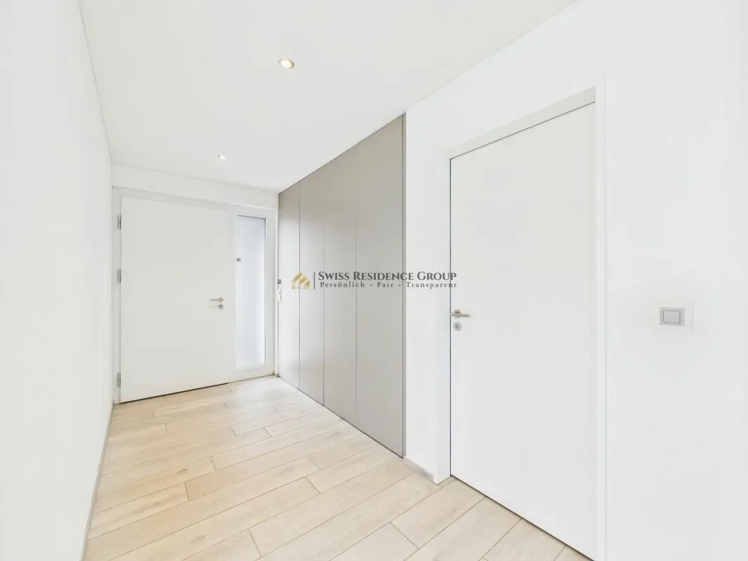 Gallery photo 12