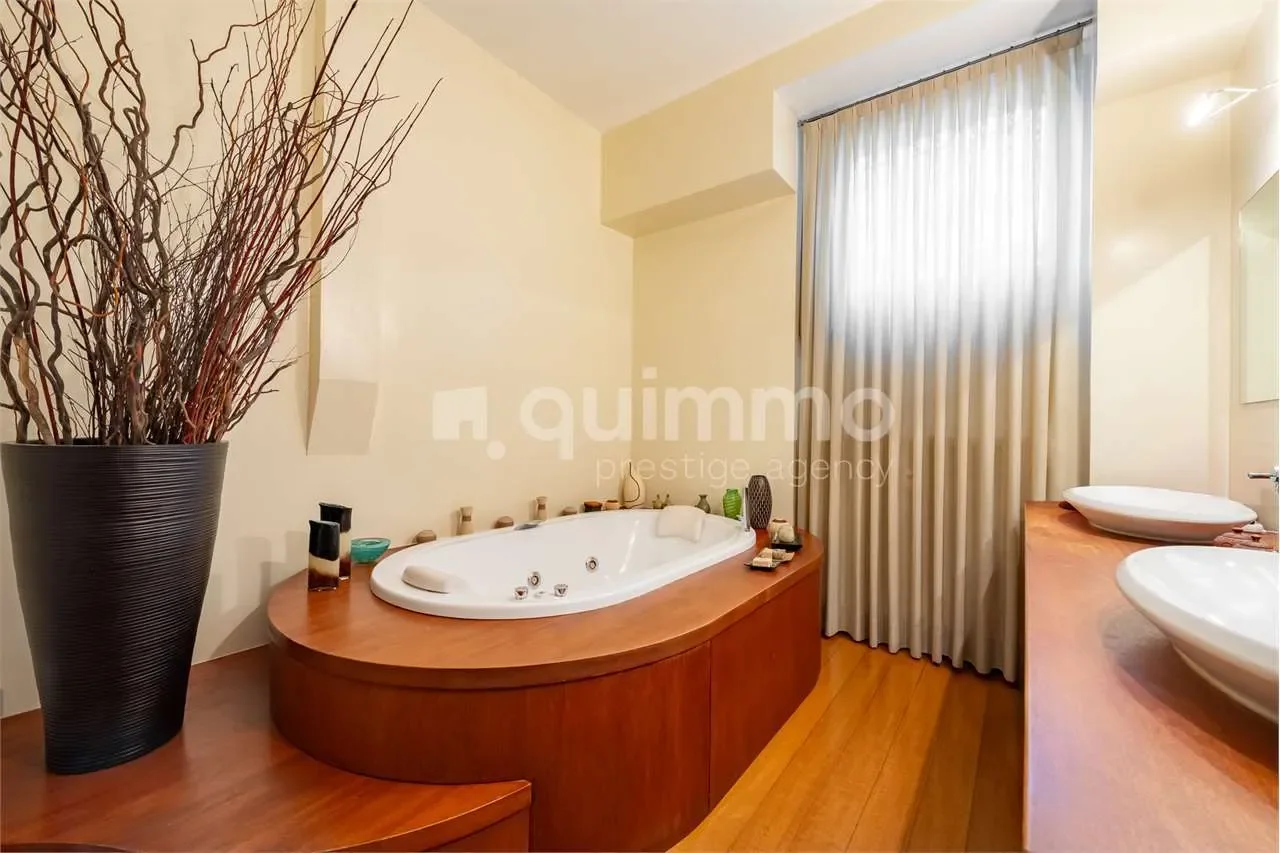Gallery photo 4