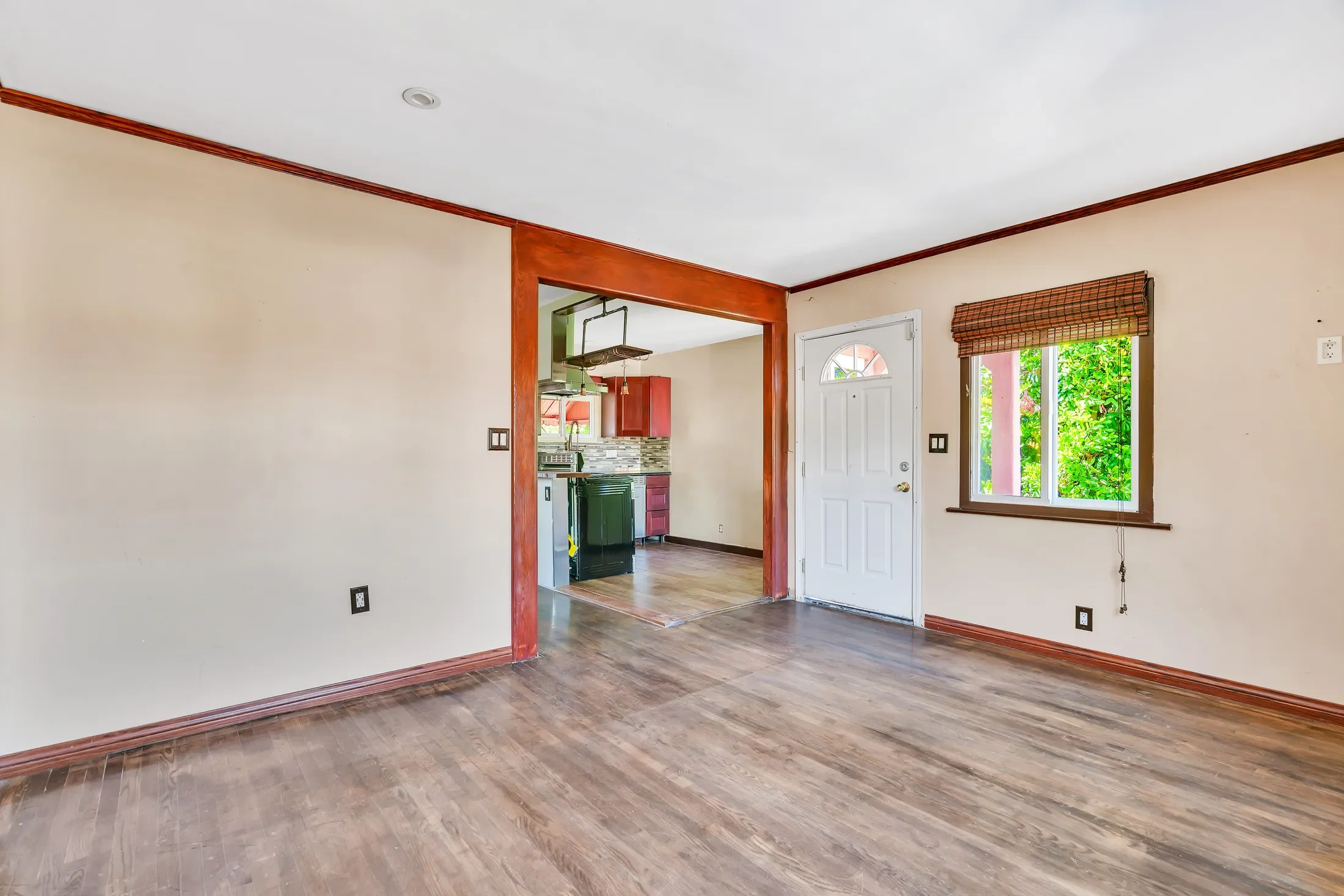 2013 South Palm Avenue , Alhambra, CA 91803, Alhambra, California, United States. - Photo 16