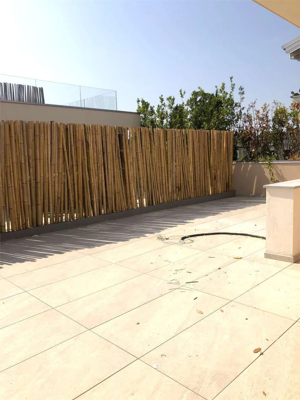 Exterior photo 4