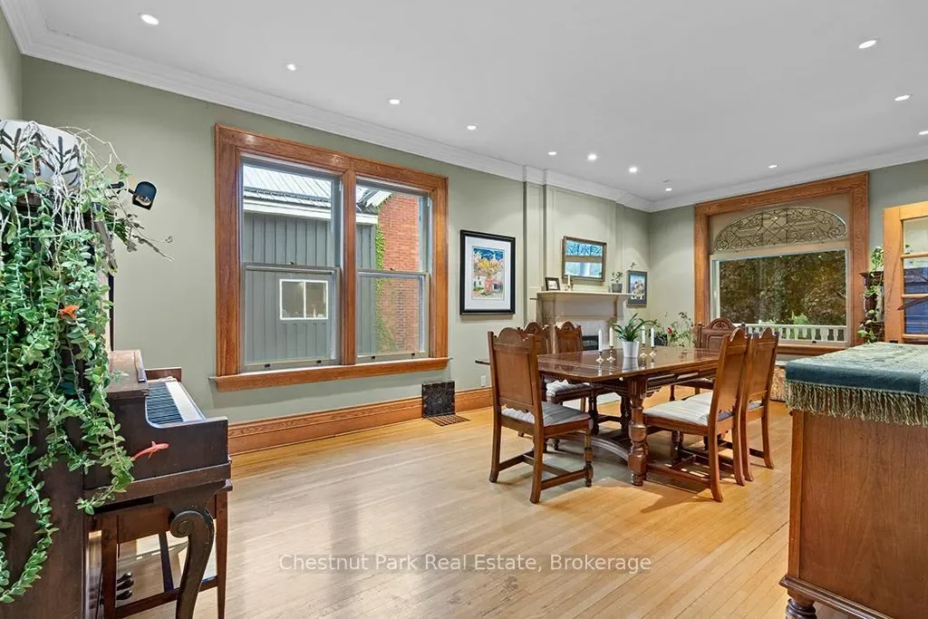 689 4th Avenue E, Owen Sound, Ontario, Canada. - Photo 21