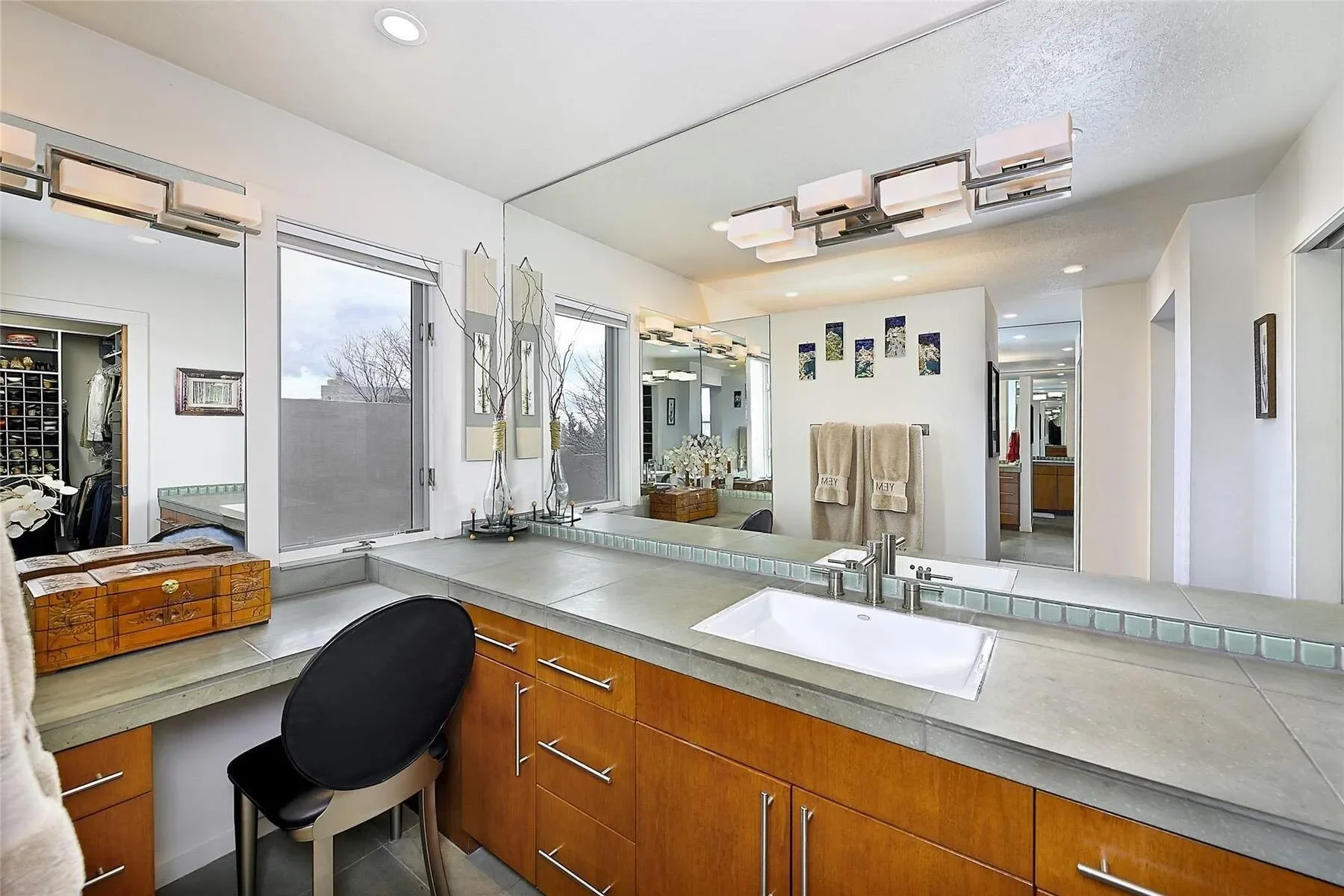 570 Via Arista, Santa Fe, NM 87506, Santa Fe, New Mexico, United States. - Photo 22