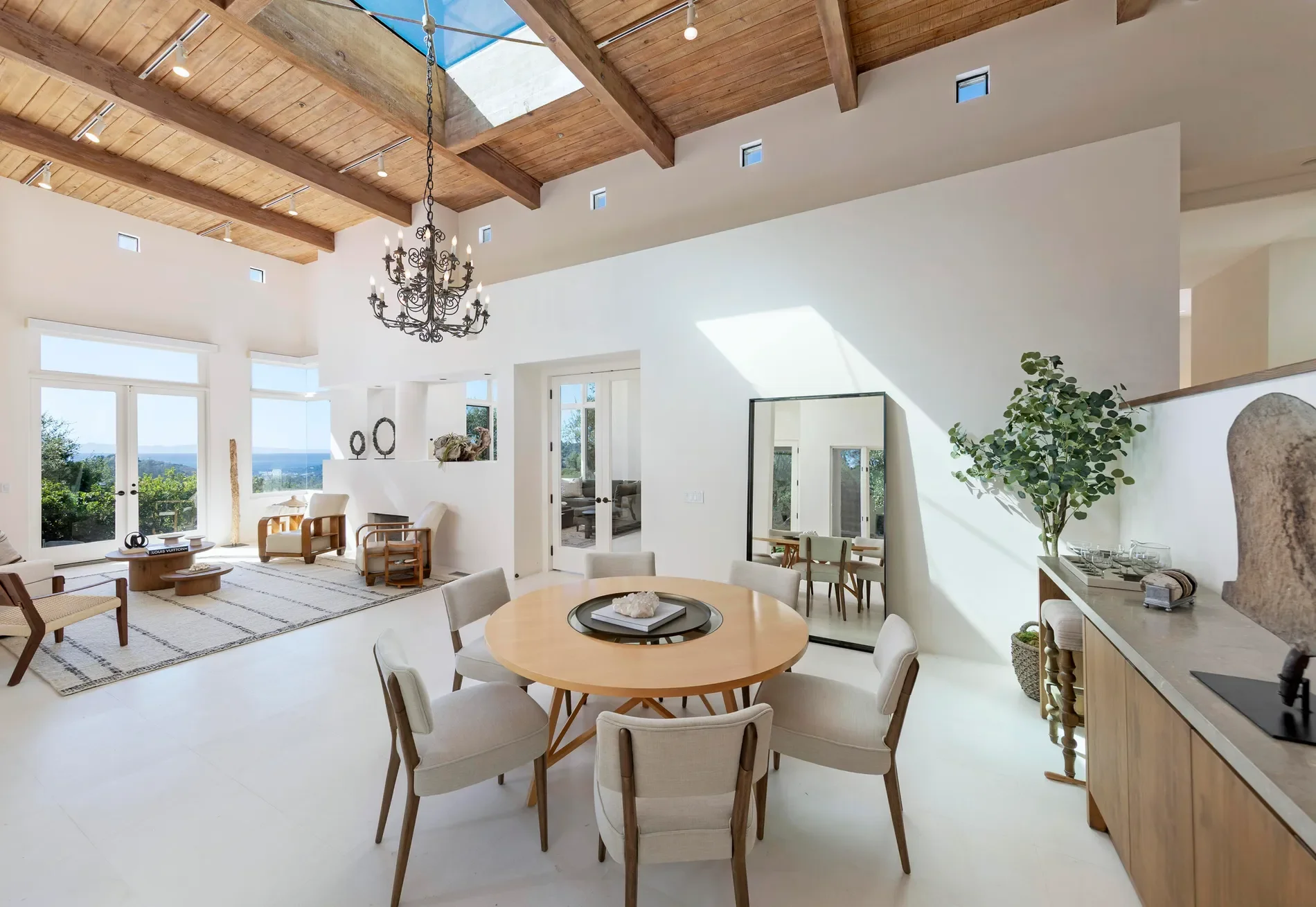 191 E Mountain Drive, Montecito, California, United States. - Photo 7