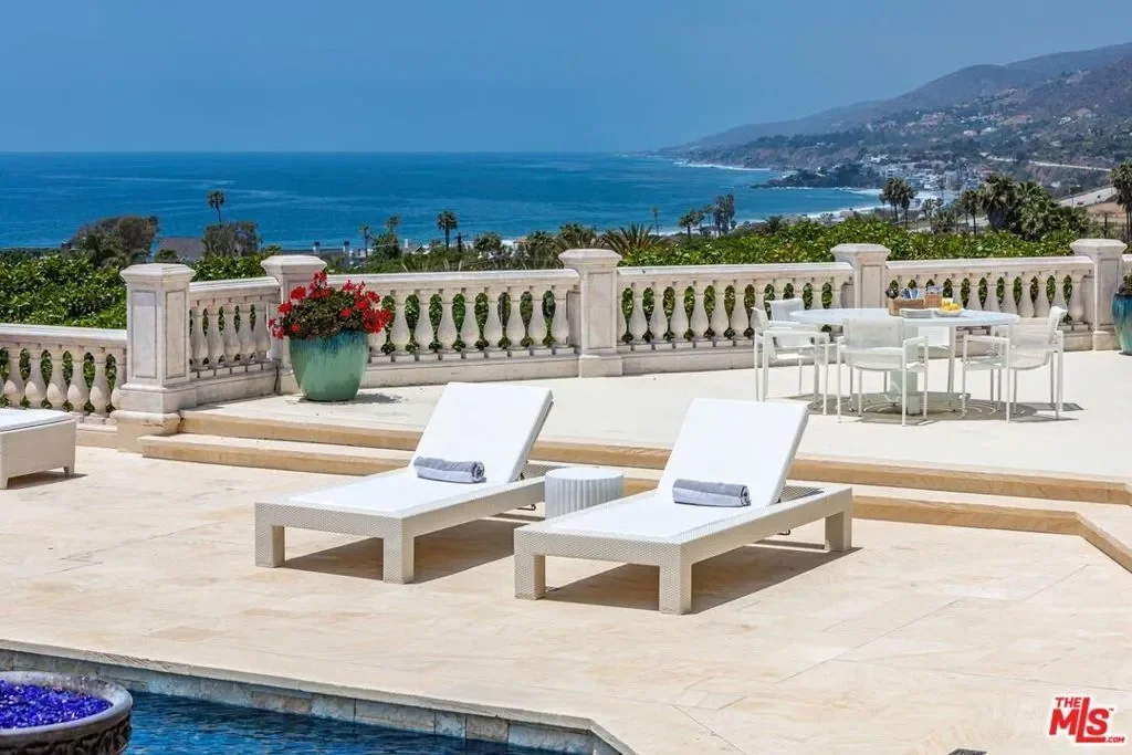 6051 Philip Avenue, Malibu, California, United States. - Photo 22