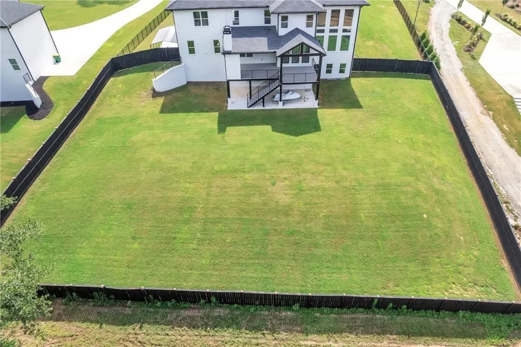 Single Family Residence in Buford