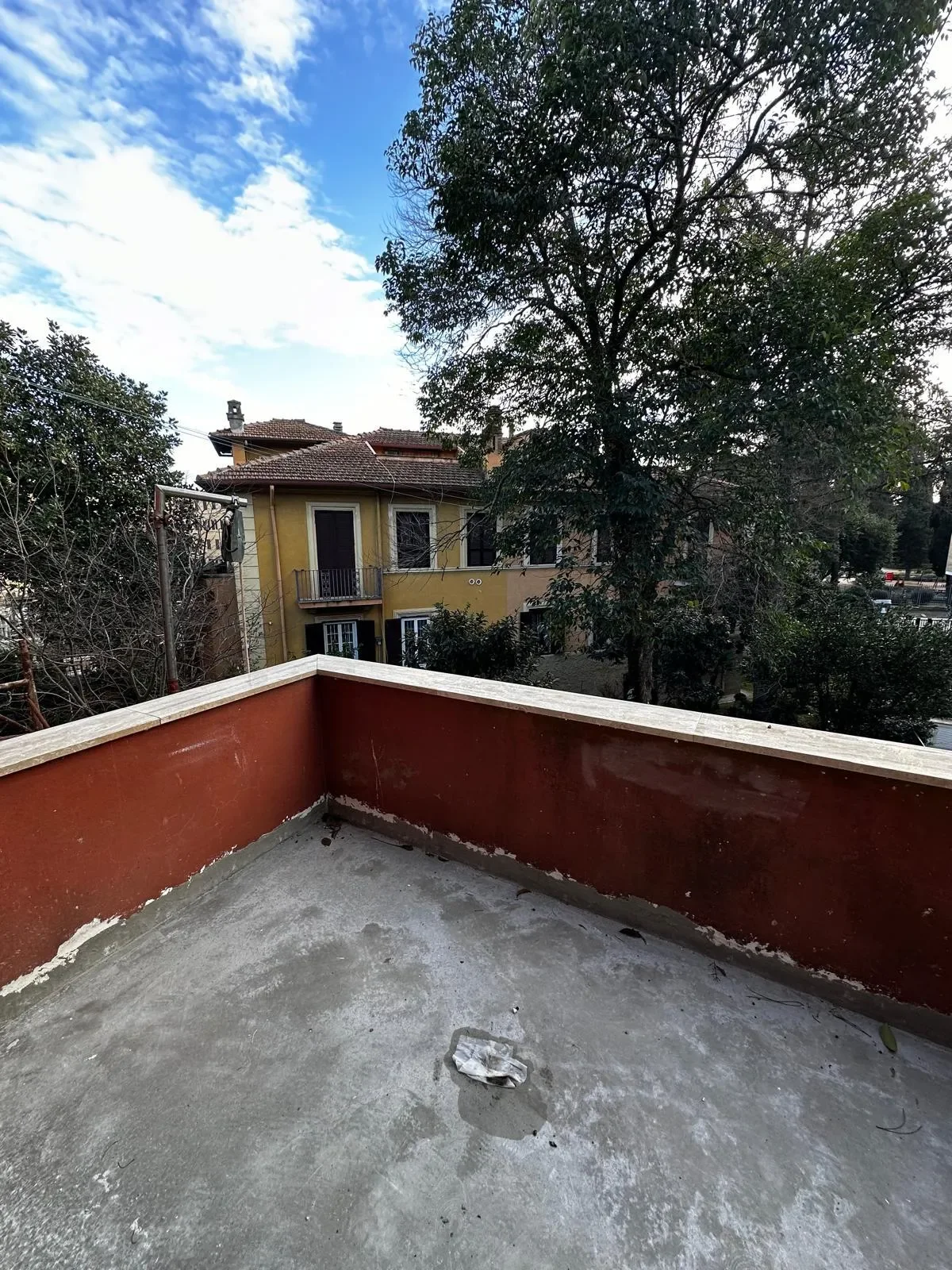 Exterior photo 3