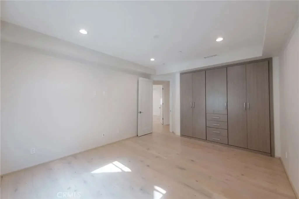 223 S Irena Avenue B, Torrance, California, United States. - Photo 33