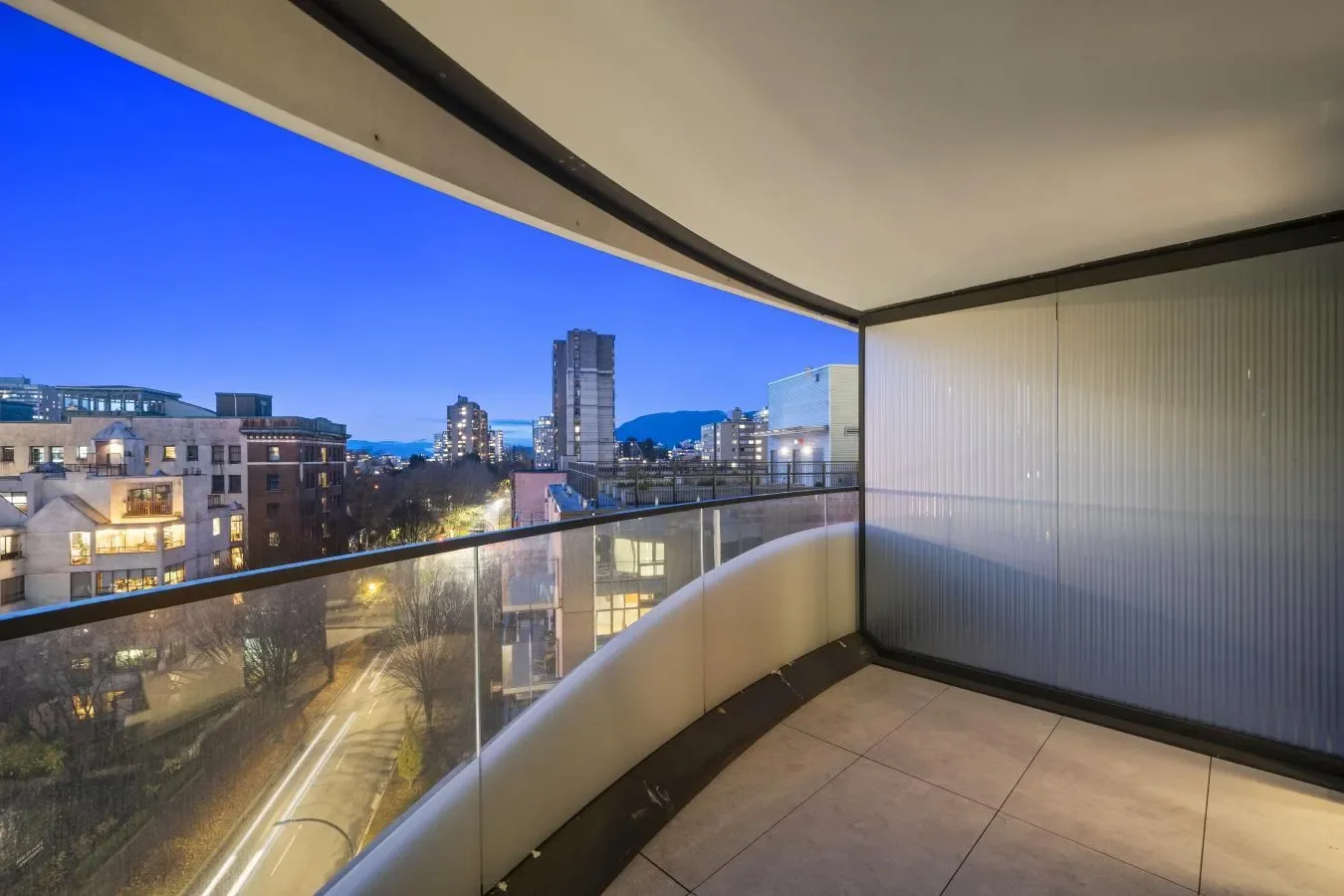 1033 Nelson Street, Vancouver, British Columbia, Canada. - Photo 24