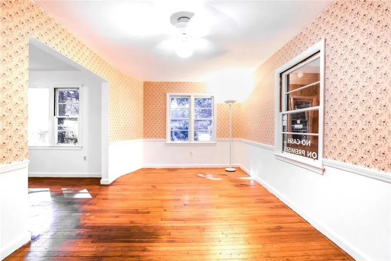 112 E Derenne Avenue, Savannah, Georgia, United States. - Photo 19