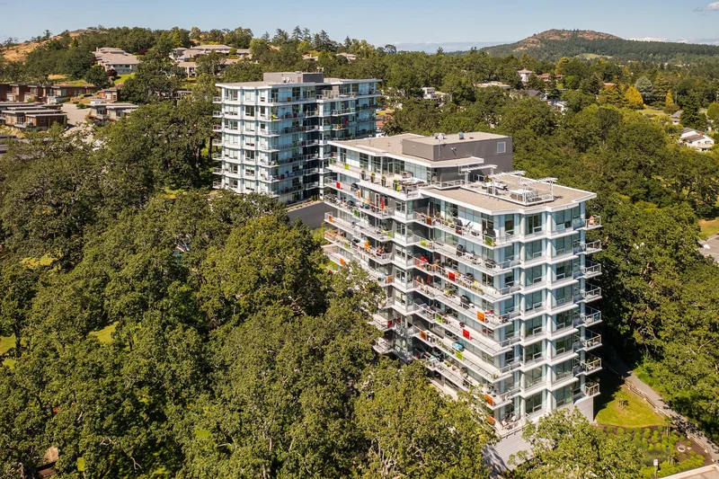 PH902-4009 Rainbow Hill Lane, Saanich, BC V8X 0B3, Saanich, British Columbia, Canada. - Photo 42