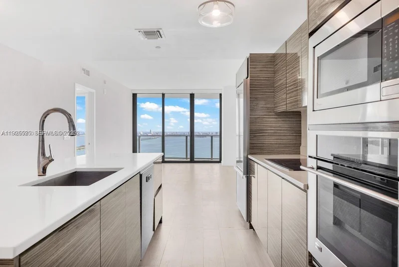 460 NE 28th St, Miami, Florida, United States. - Photo 31