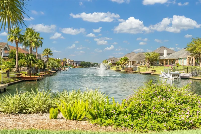 17926 Sugarloaf Bay Drive, Houston, Texas, United States. - Photo 25
