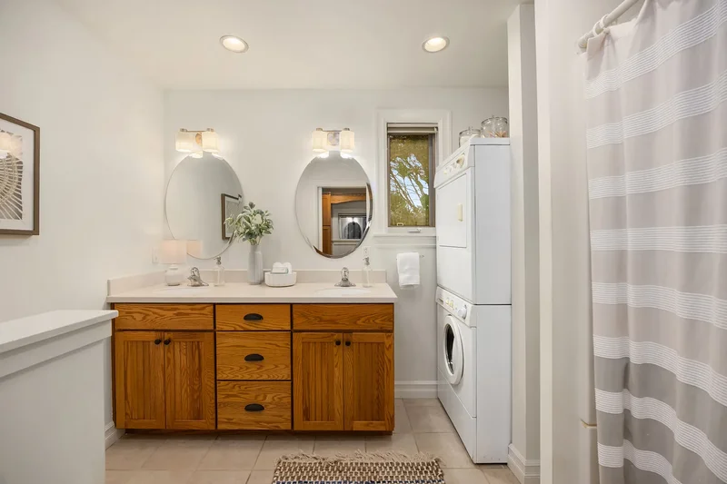 9986 NE Ewing Street , Bainbridge Island, WA 98110, Bainbridge Island, Washington, United States. - Photo 13