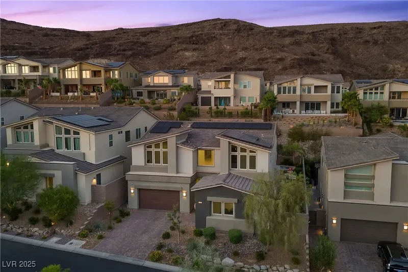 28 Vista Outlook Street, Henderson, NV 89011, Henderson, Nevada, United States. - Photo 72