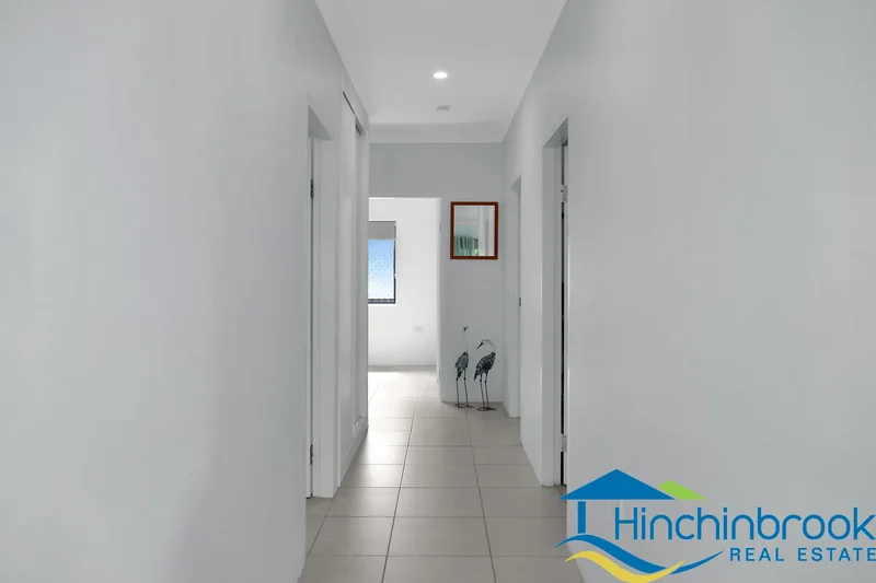 Cardwell, Victoria Street, Cardwell, Queensland, Australia. - Photo 29