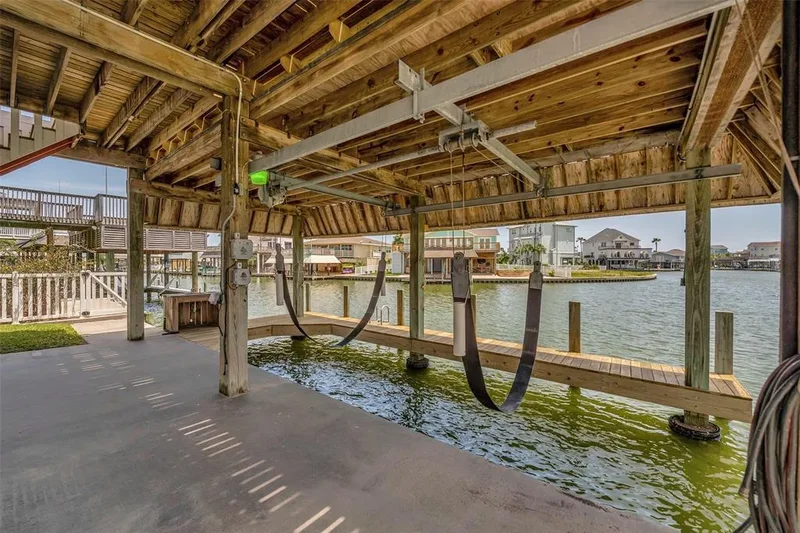 1327 Tiki Drive, Galveston, Texas, United States. - Photo 49
