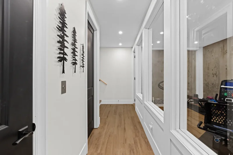 15031 Victoria Avenue, White Rock, BC, V4B 1G2, CANADA, White Rock, British Columbia, Canada. - Photo 46
